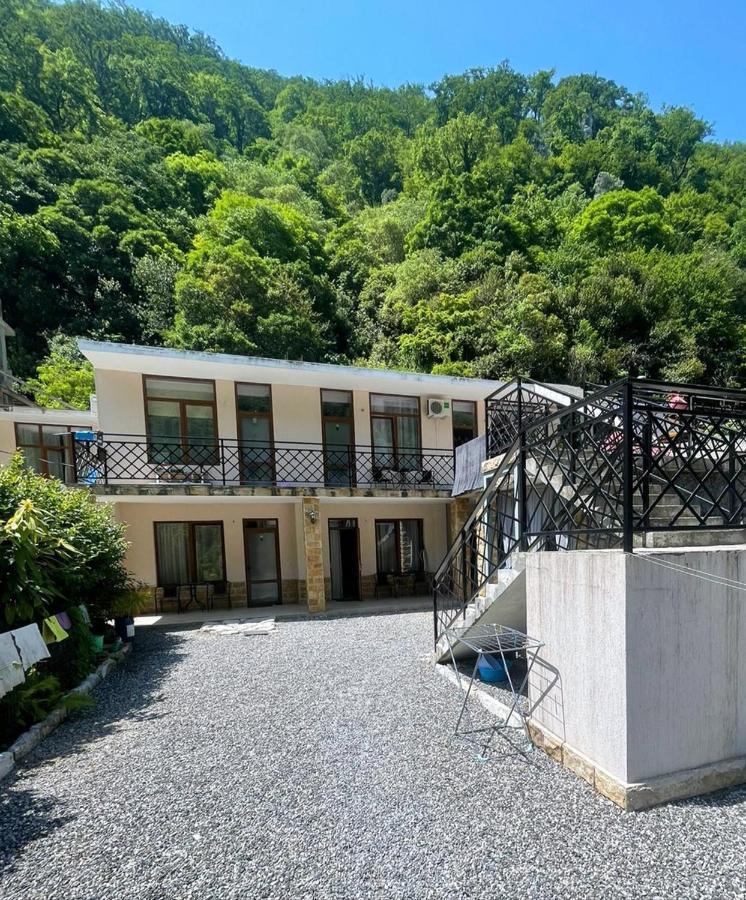 Спиро Gagra Luaran gambar